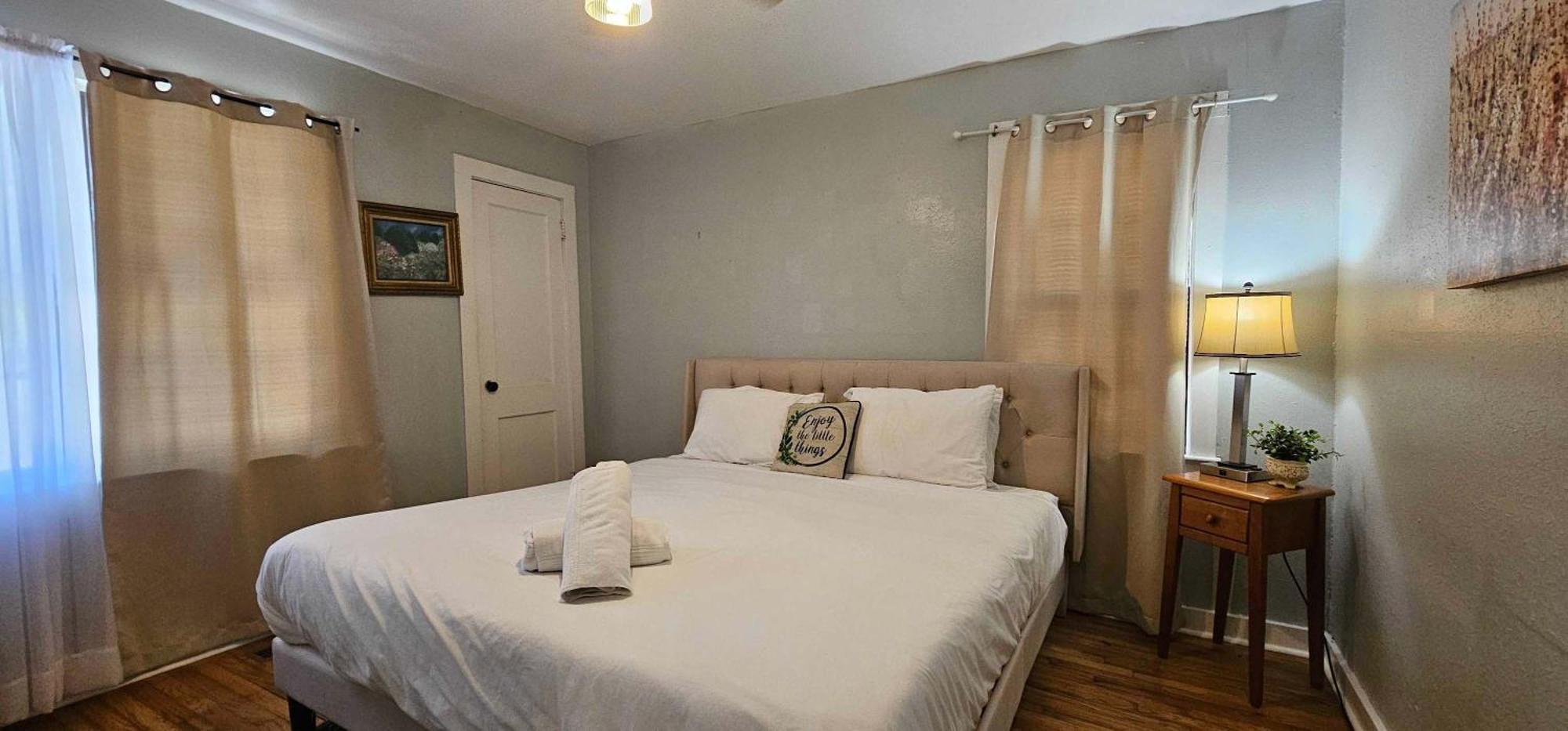 Dauphin District Darling #1-Downtown, Restaurants Apartment โมบิล ภายนอก รูปภาพ
